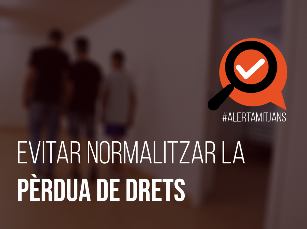 Text: Evitar normalitzar la pèrdua de drets. Foto: Tres menors migrants en un centre d'acollida de Badalona el 27 de setembre de 2018. Norma Vidal / ACN.